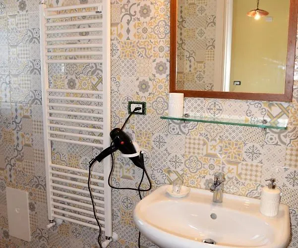 ベッド・アンド・ブレックファスト Del Regno チェントラ